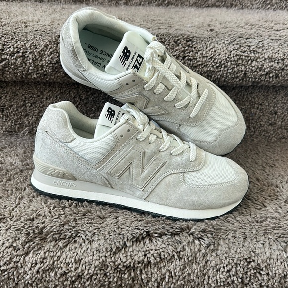 New Balance 574 Light Grey - Picture 1 of 5